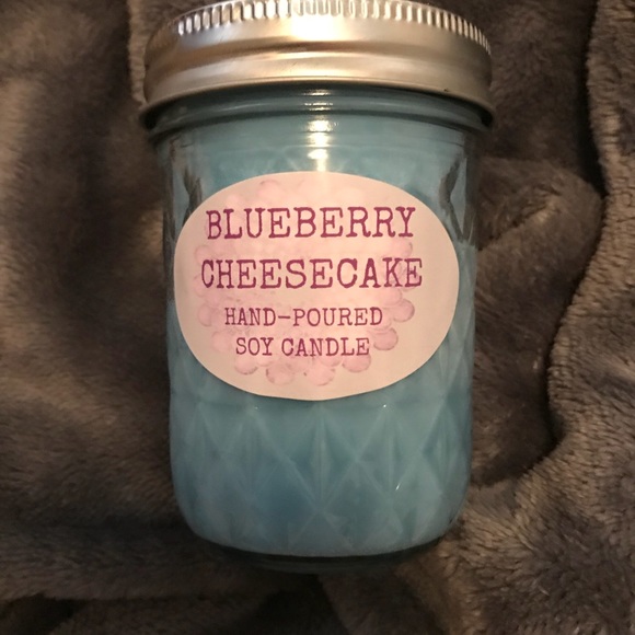 Brookhaven Accessories - 💙💙 Blueberry Cheesecake Soy Candle 💙💙